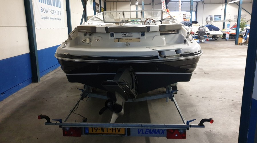 Glastron GLS 215 Bowrider