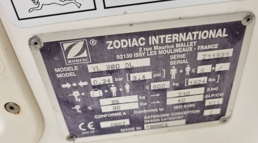 Zodiac Yachtline 380 DL met nieuwe Yamaha F40H