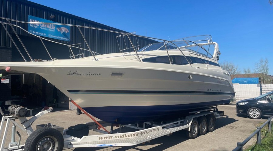 Bayliner 2855 (z&eacute;&eacute;r compleet)
