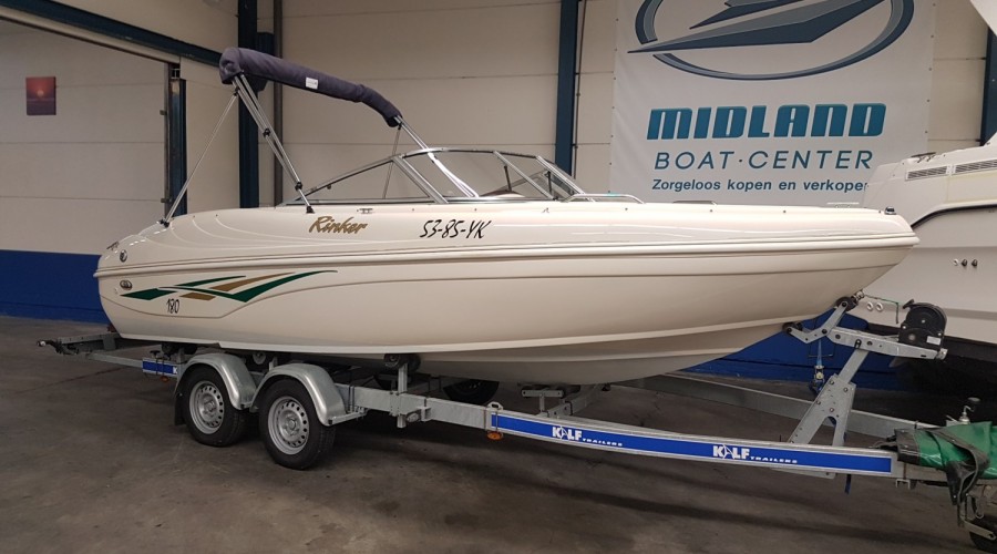 Rinker 180 Bowrider