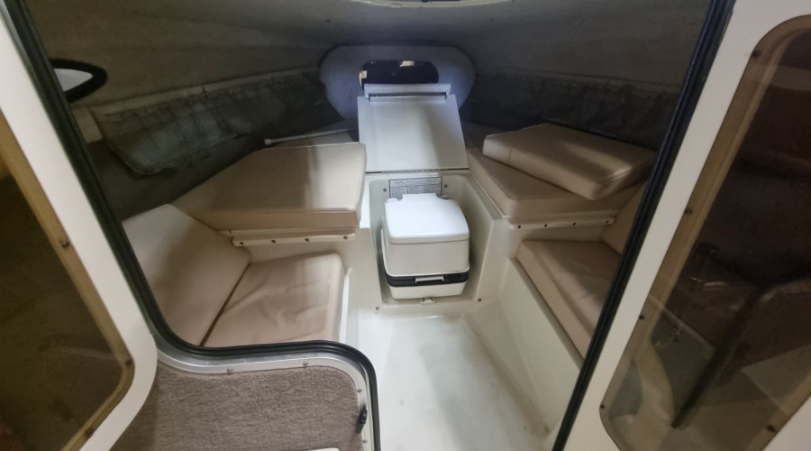Stingray 205 CX 5.0 MPI met trailer en slechts 149 uur