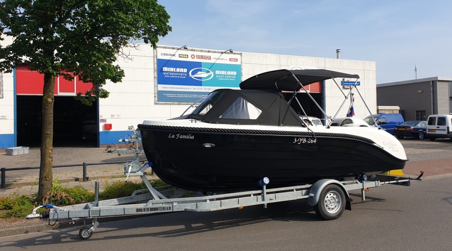 Oud Huijzer 570 Tender